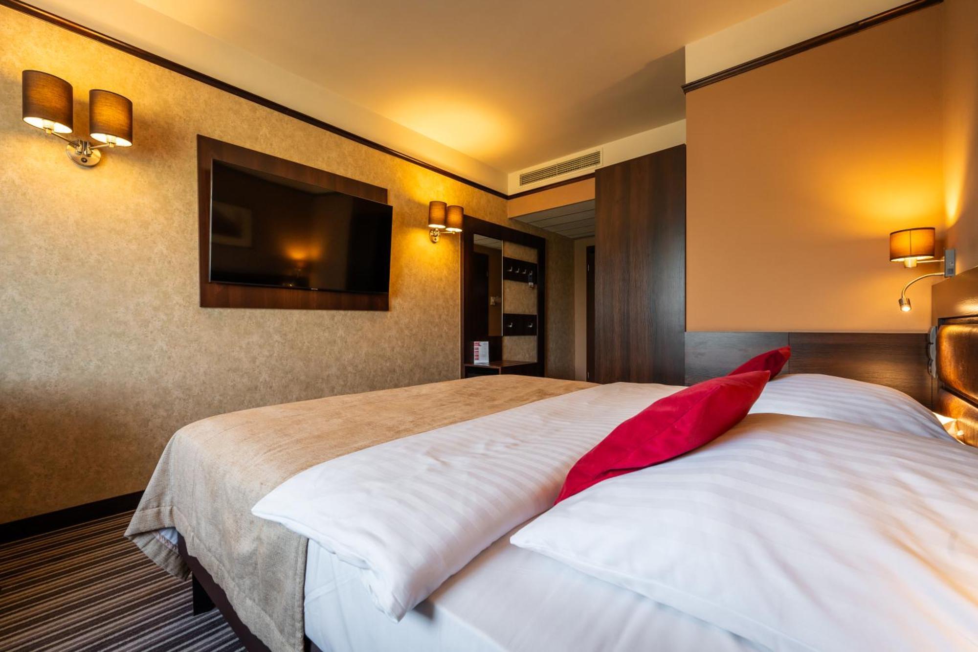 Park Hotel Diament Κατοβίτσε Εξωτερικό φωτογραφία